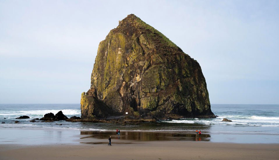 Haystack Rock, Oregon, USA